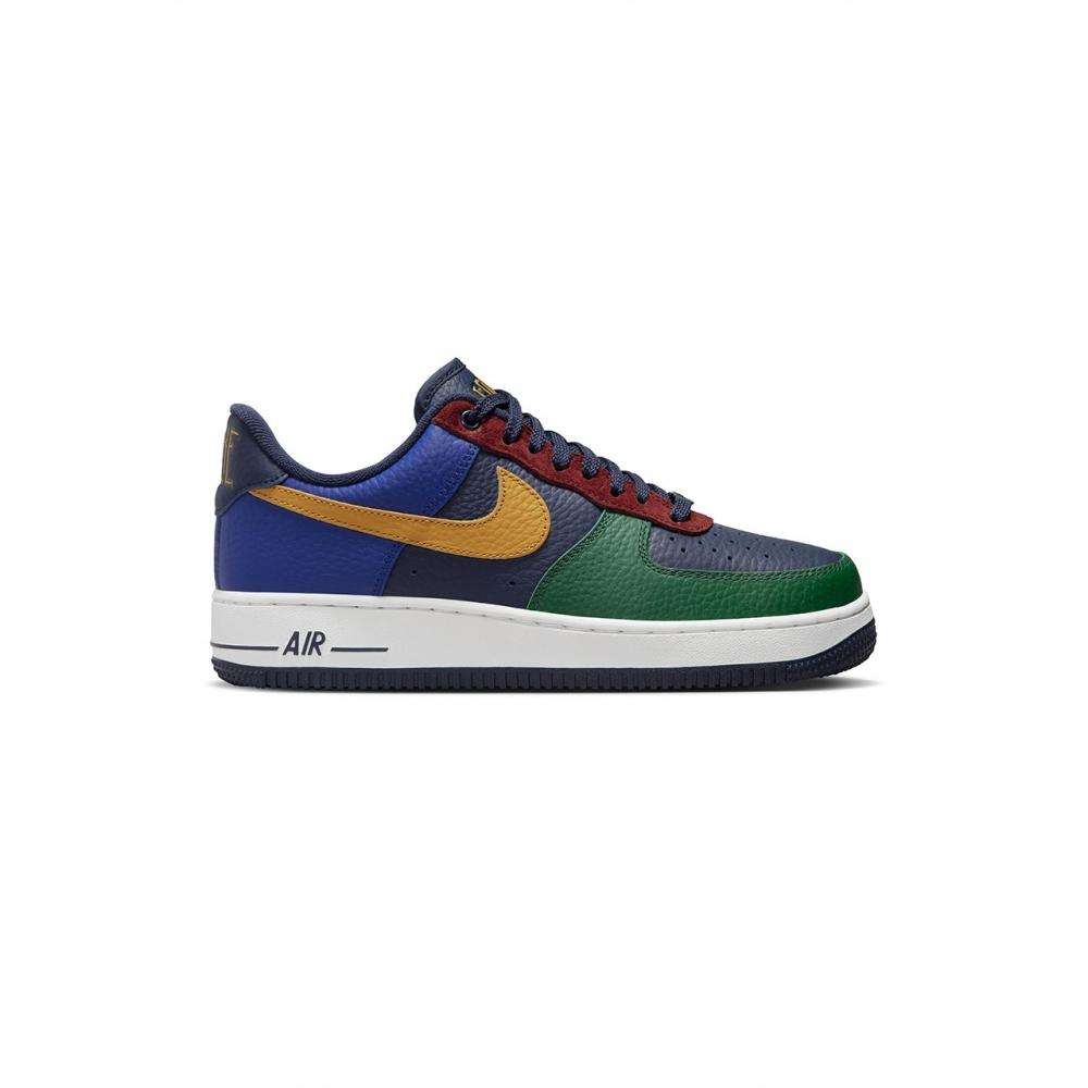 Nike Wmns Air Force 1 07 Lx 230