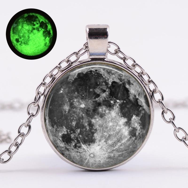 Ожерелье Galaxy Moon Ожерелье Full Moon Черный кулон и цепочка в подарок Стеклянное ожерелье золотой