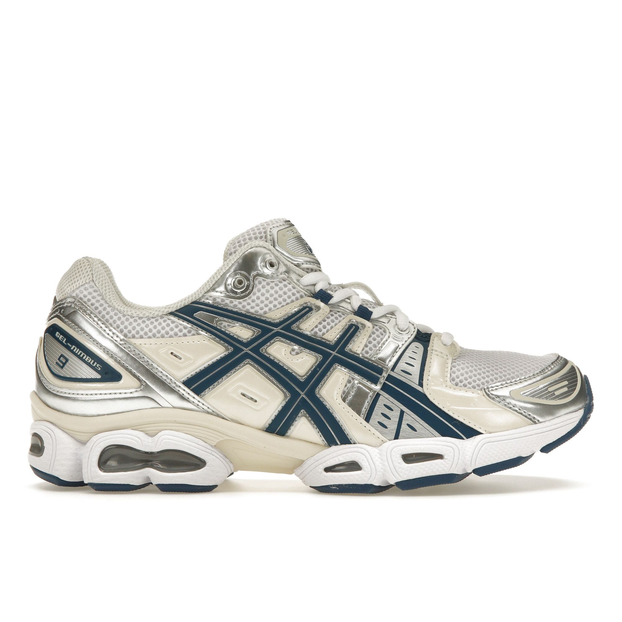 Женские кроссовки ASICS Gel Nimbus 9 White Light Indigo 1202A278-108 39