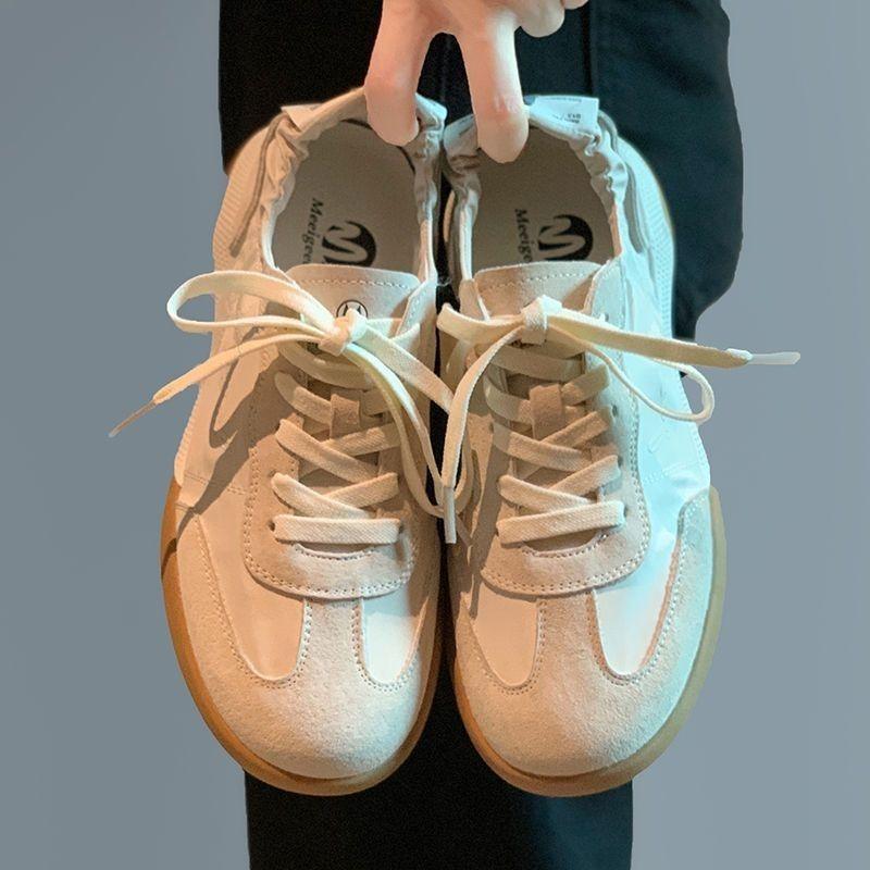 Off White Flat Женская обувь на шнуровке Кроссовки для женщин Корейские распродажа Тенденции 2024 Распродажа Повседневная рутина Высокое качество Новинка в AH 35
