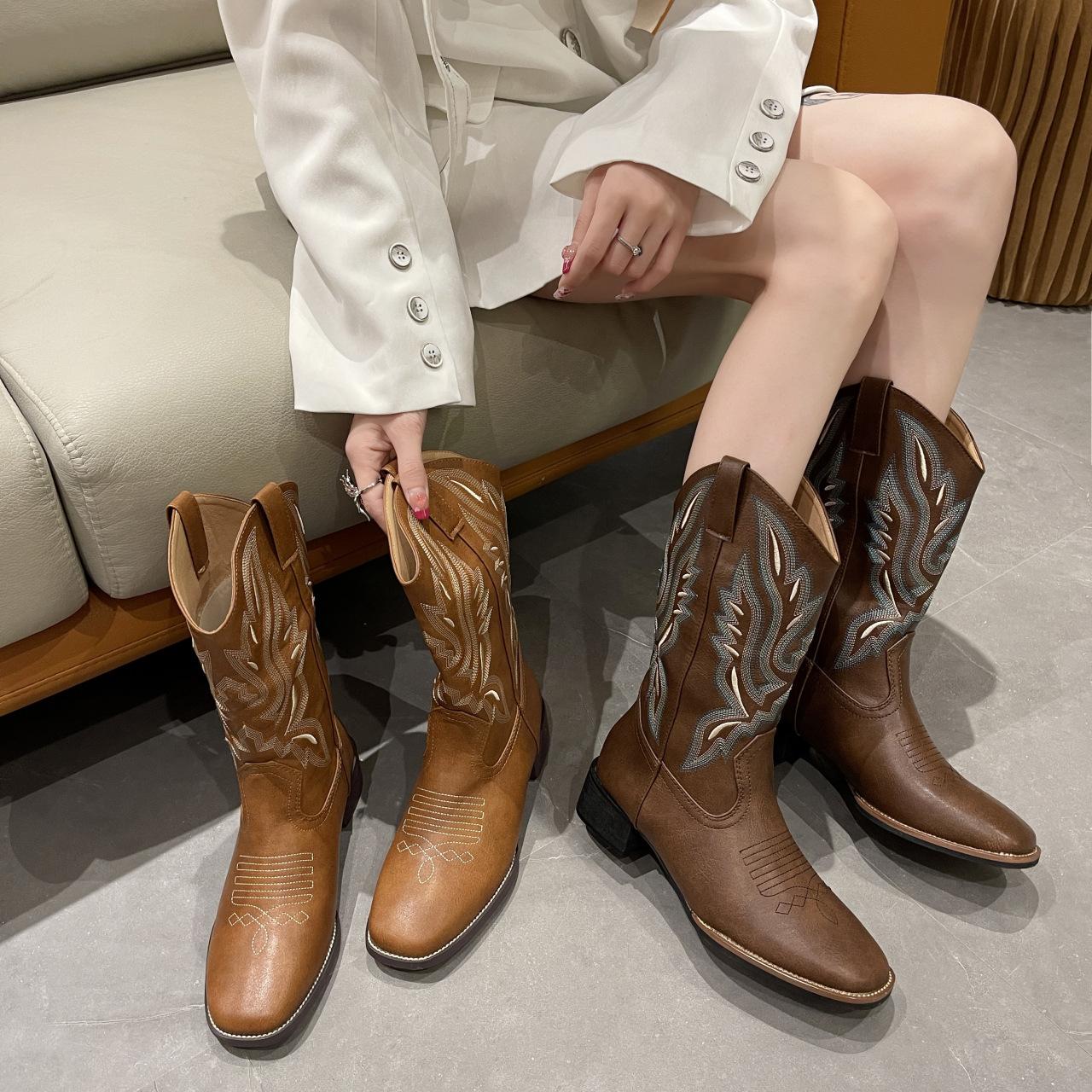 Женские сапоги Knight boots 2024 осень-зима новые ретро квадратные ковбойские сапоги в стиле вестерн коричневые пустынные луговые ботинки с v-образным вырезом средней высоты 35 темно-коричневого
