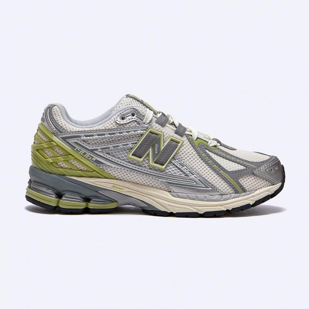 New Balance M1906rem 220