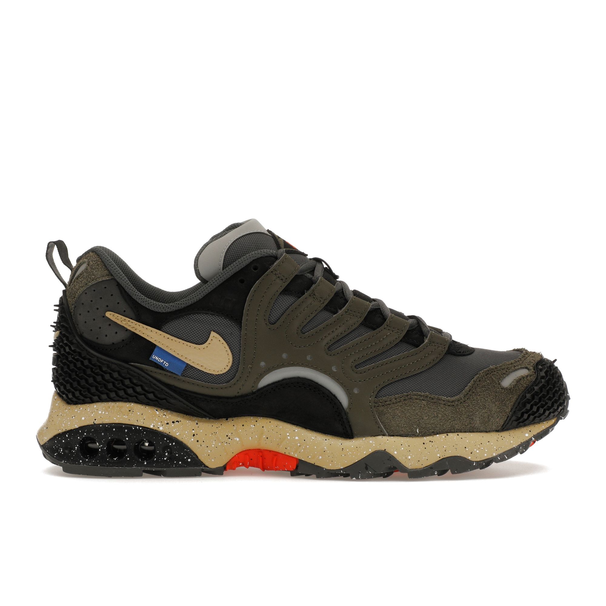 Кроссовки унисекс Nike Undefeated x Air Terra Humara Cargo Khaki Green Wheat-Grass Iron-Grey FN7546-300 38