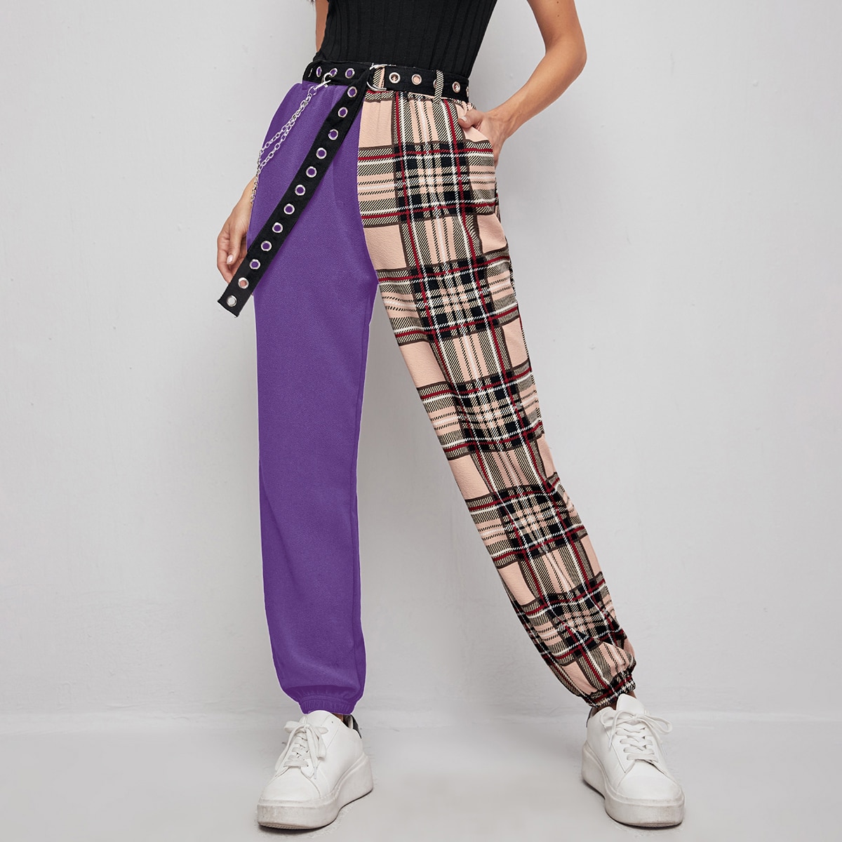   SheIn Контрастные джоггеры в клетку с поясом и цепочкой