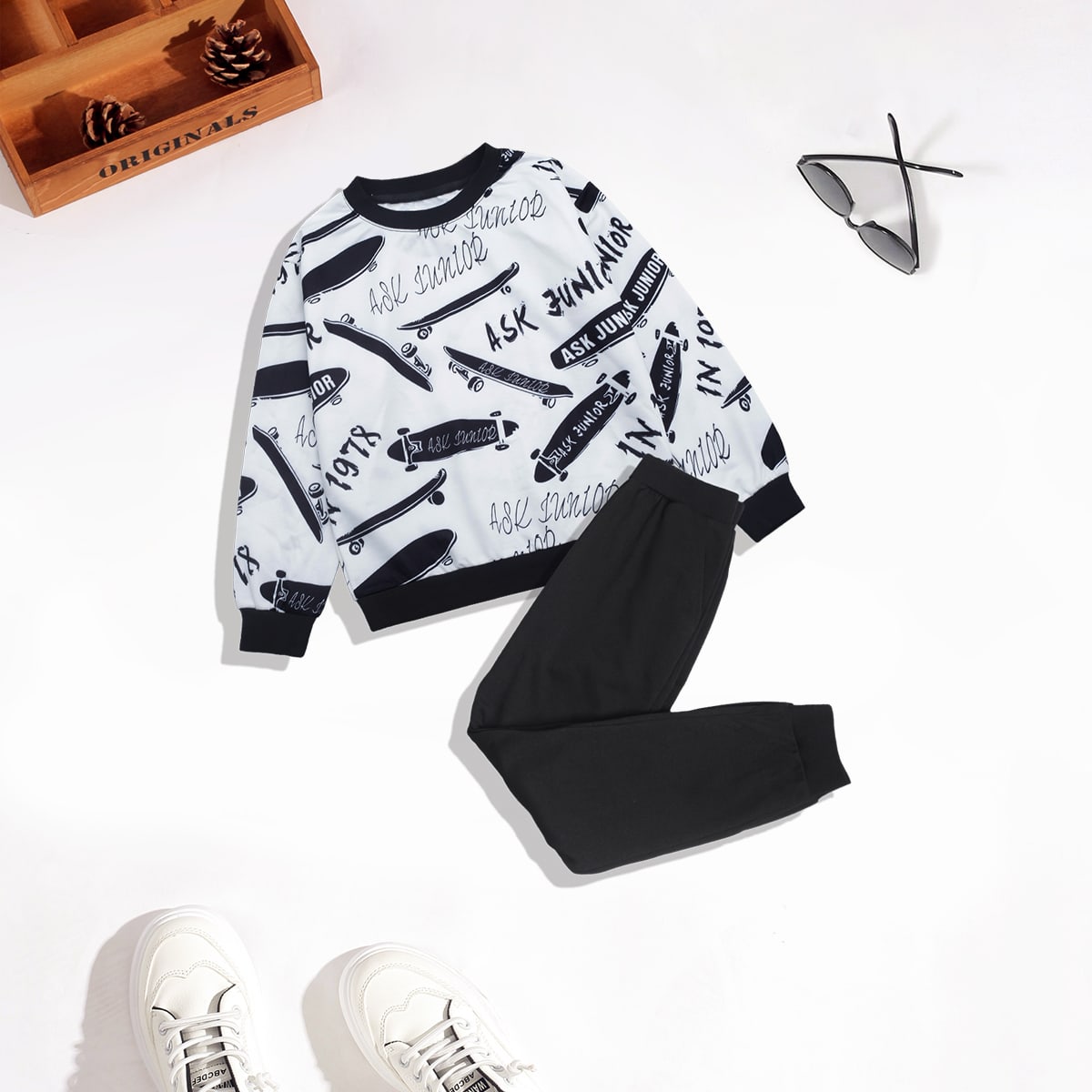   SheIn для мальчиков с принтом скейтборда Свитшот & Спортивные брюки