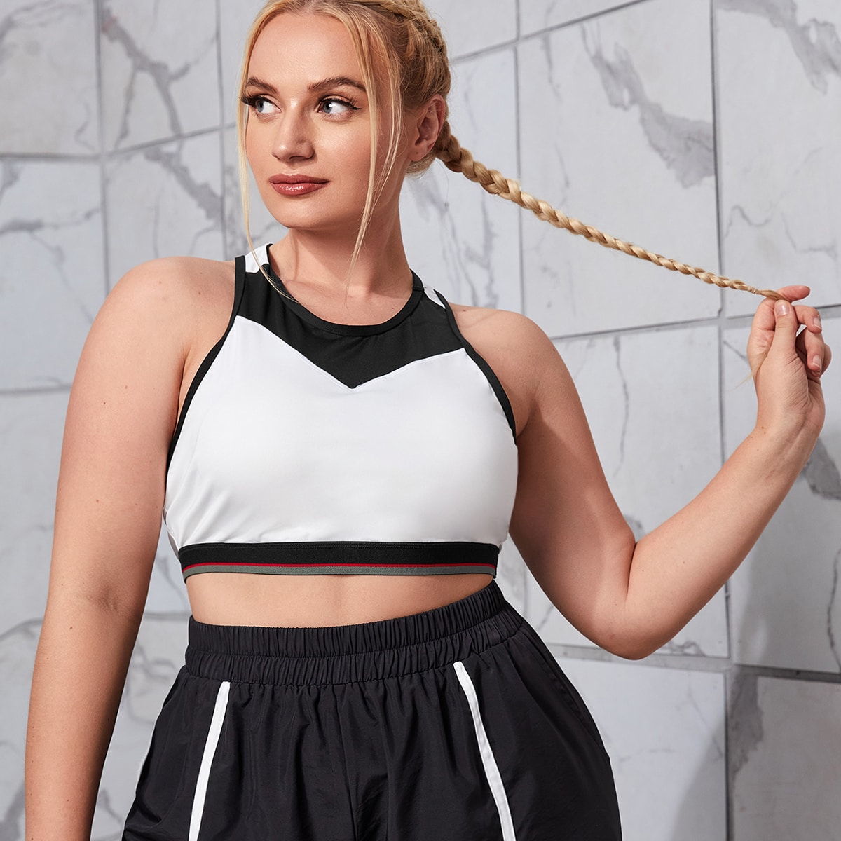   SheIn размера плюс Спортивный бюстгальтер средней поддержки контрастный
