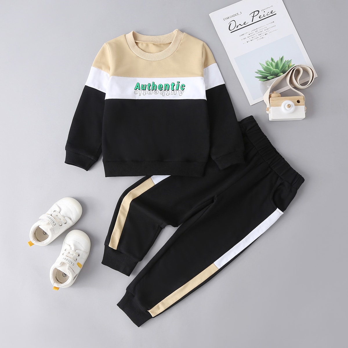   SheIn Пуловер с текстовым принтом и спортивные брюки для мальчиков