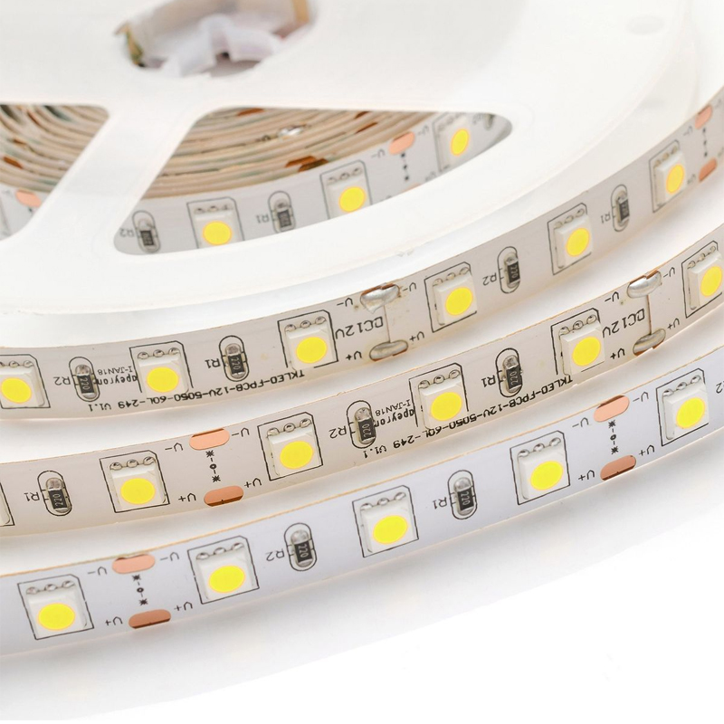 Светодиодная подсветка Комплект светодиодной ленты 14,4W/m 60LED/m 5050SMD холодный белый 1M