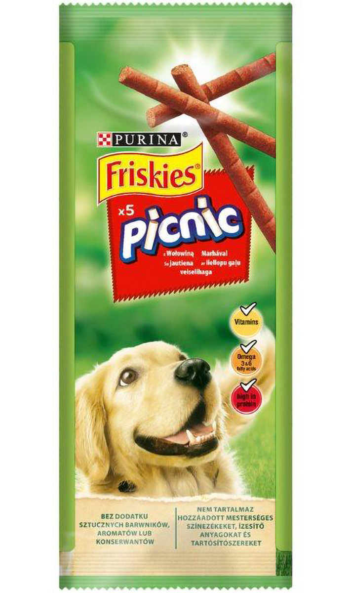 Лакомство Friskies Picnic для взрослых собак всех пород колбаски с говядиной 42 гр (1 шт)