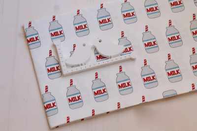 Китайские ткани  Мир вышивки К198 Milk