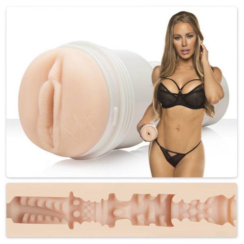 Мастурбатор вагина Fleshlight Signature Nicole Aniston Fit – телесный