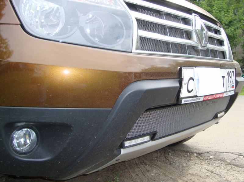 Защита радиатора, хром (с вырезом под ДХО) Allest RDUS.DHO.chrome для Renault Duster 2011-