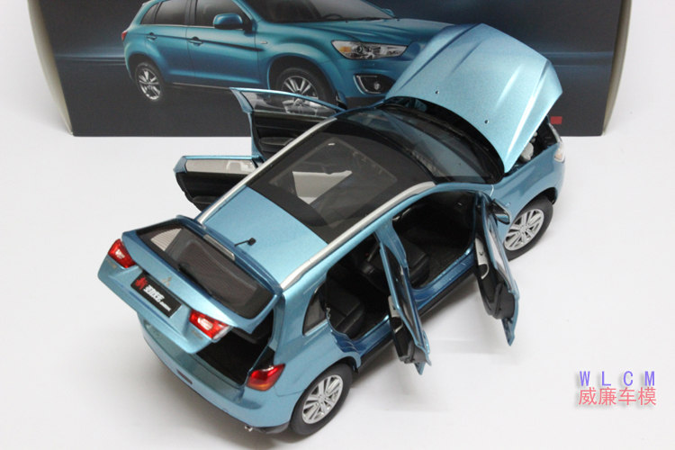 Приятные мелочи  ПЭК МОЛЛ Модель в масштабе 1:18 Mitsubishi ASX 2012  Kawasemi