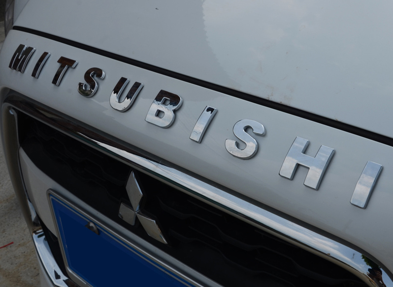 Кузовные эмблемы  ПЭК МОЛЛ Буквы MITSUBISHI на передний бампер хромированные для Mitsubishi ASX 2010-2016