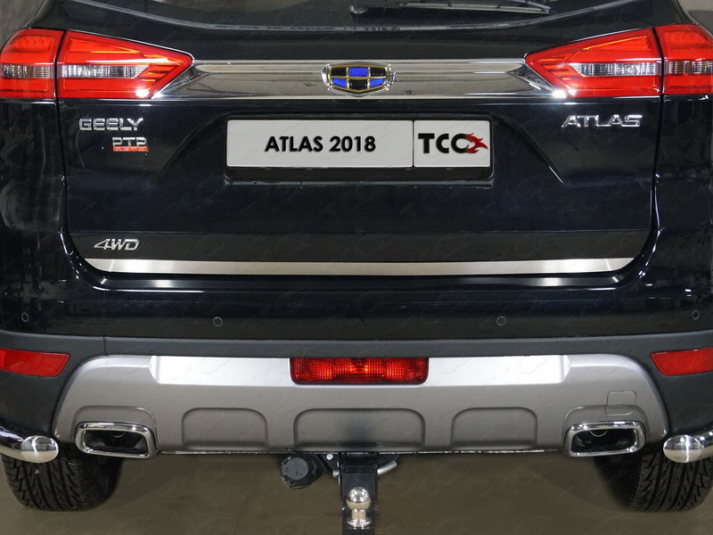 Накладка на заднюю дверь TCC GEELEATL18-15 Geely Atlas 2018-