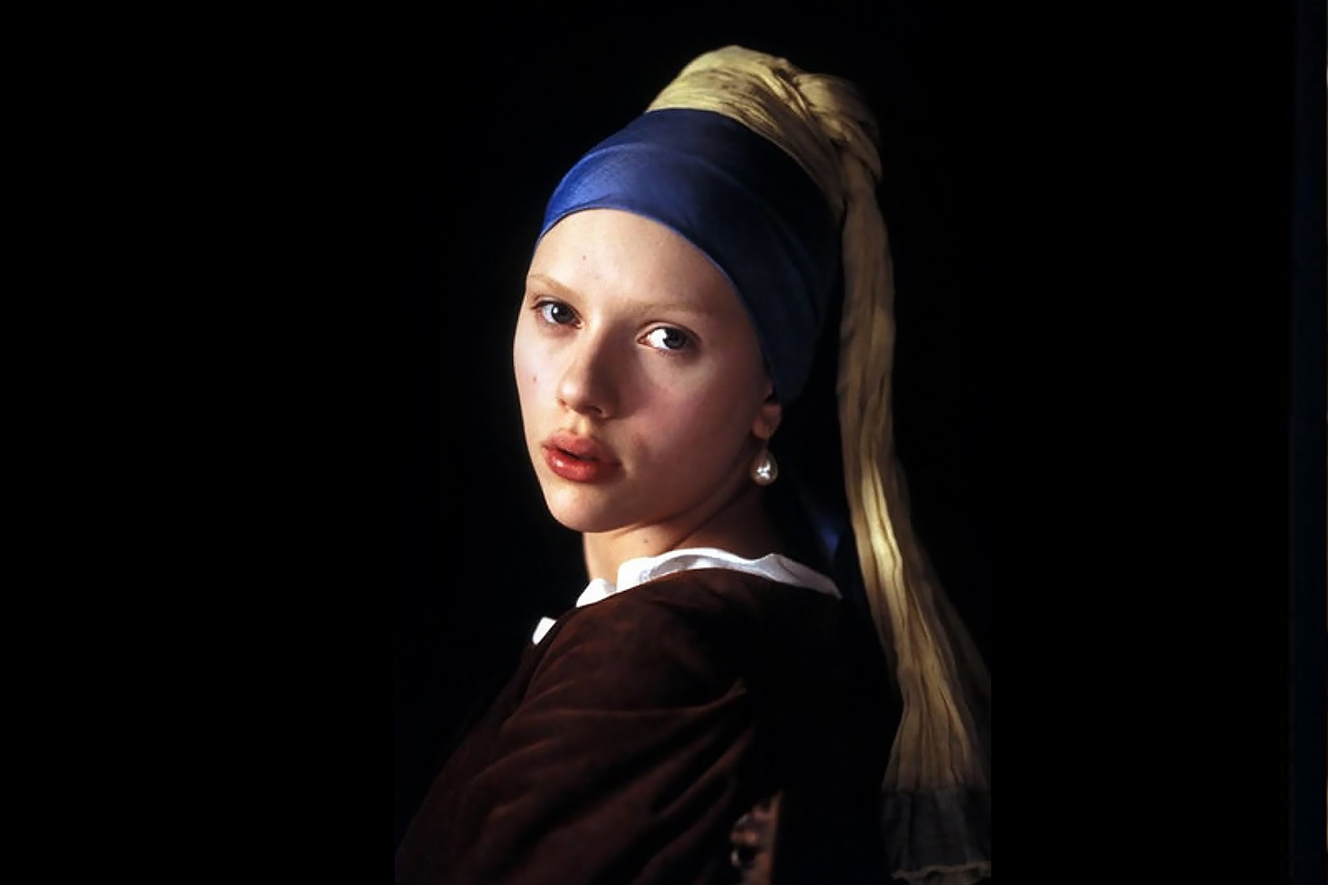 Перламутровые девушки. "Девушка с жемчужной сережкой". Питер де Хох (1629–1684)-.