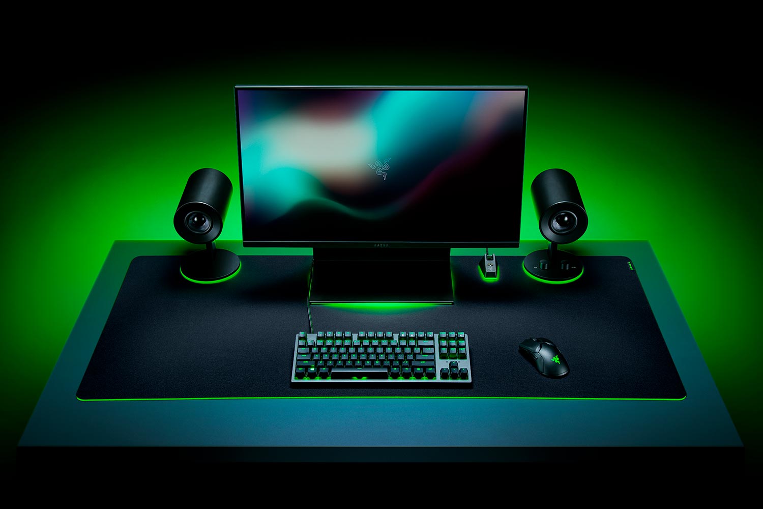 Коврик для мыши Razer Gigantus V2 3XL, игровой, 500x1200x4мм, черный/зеленый (RZ02-03330500-R3M1)