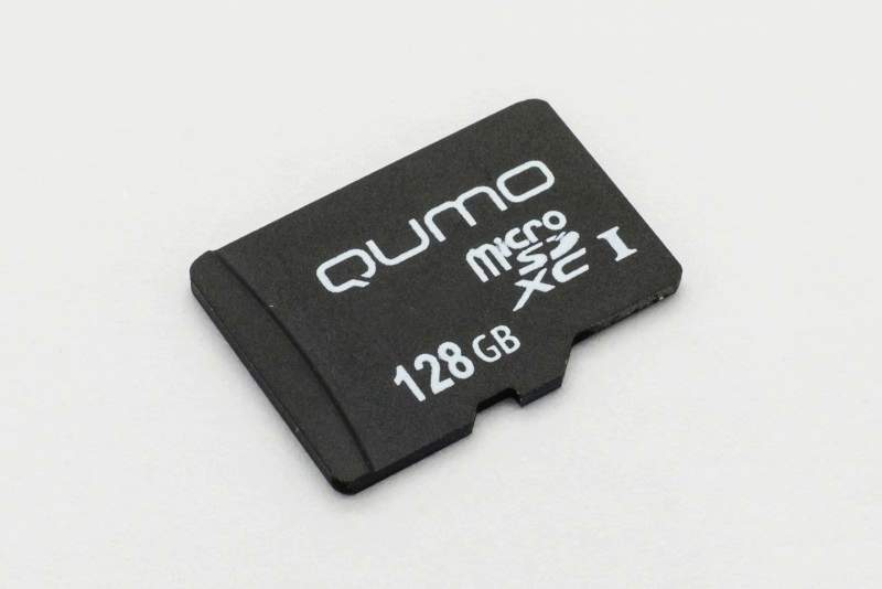   E2E4 Карта памяти 128Gb microSDXC Qumo Pro Series Class 10 UHS-I U3 (0)