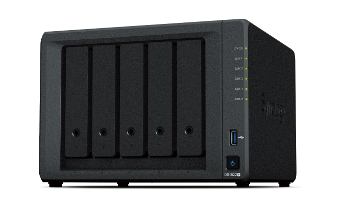 Сетевой накопитель (NAS) Synology DiskStation DS1522+, слоты 5x2.5/3.5 SATA3, 2xM.2-PCI-E, 4x1 Гбит/с, 2xUSB 3.X, AMD Ryzen R1600/2x2.6GHz, DDR4 SODIMM 8Gb, 120W, (DS1522+)