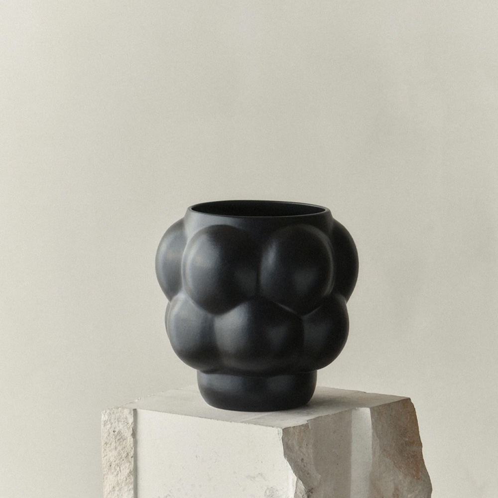 Вазы и чаши  Galerie 46 Balloon 09 Ink Black Чаша