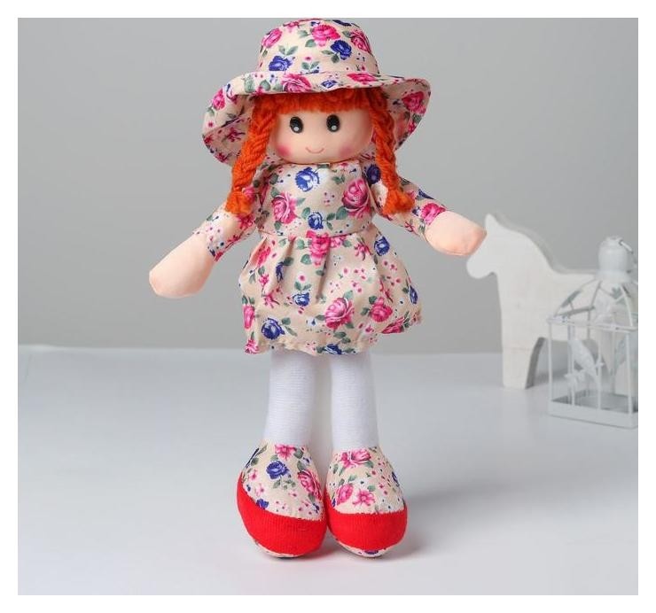 Мягкая игрушка кукла в шляпке и платьишке