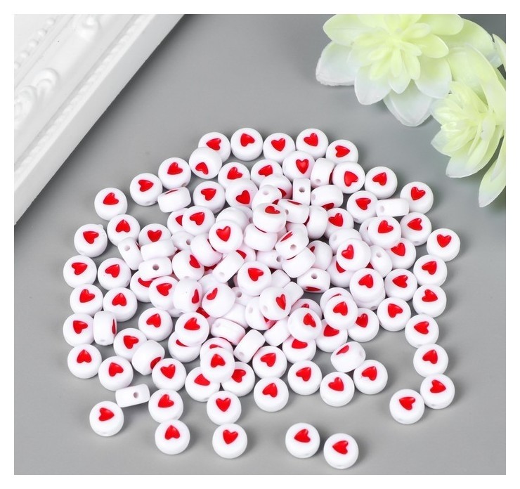 Набор бусин для творчества пластик Красное сердечко в круге 20 гр 0,7х0,7 см