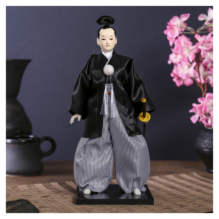 Кукла коллекционная Самурай с саблей 30х12,5х12,5 см