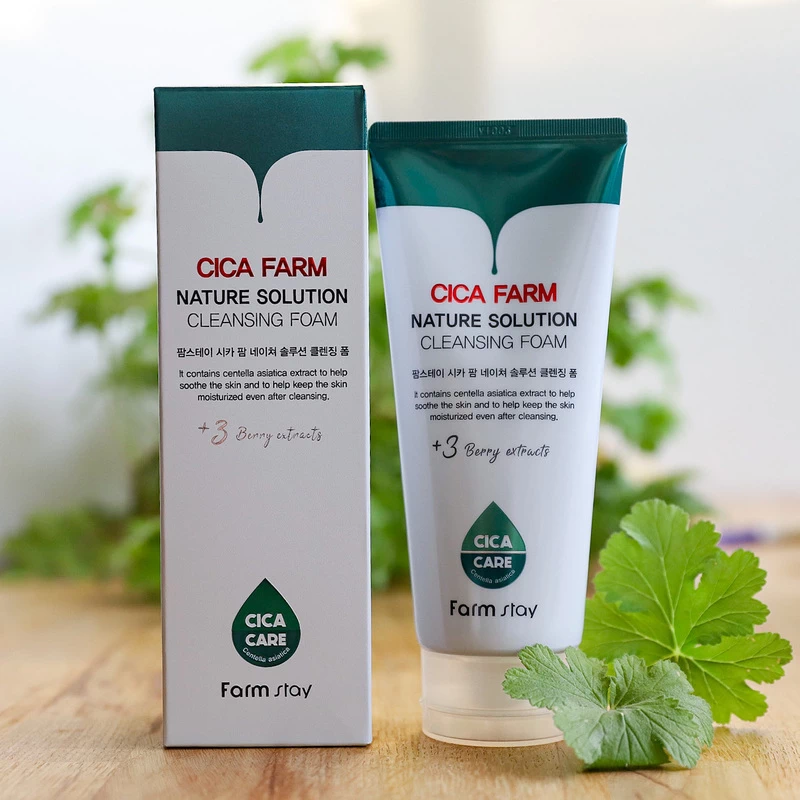 Пенка для умывания с экстрактом центеллы азиатской FarmStay Cica Farm Nature Solution Cleansing Foam