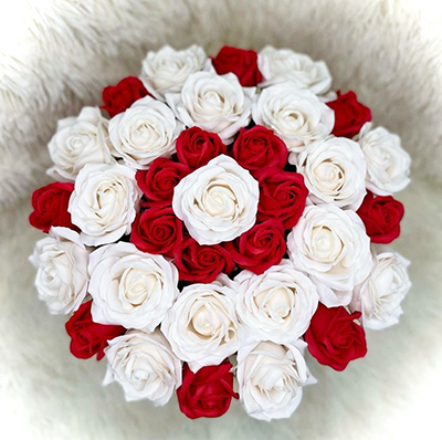 Подарки, праздники  Русские Семена Букет из мыльных роз в красном коробе Forever love you (33 шт)