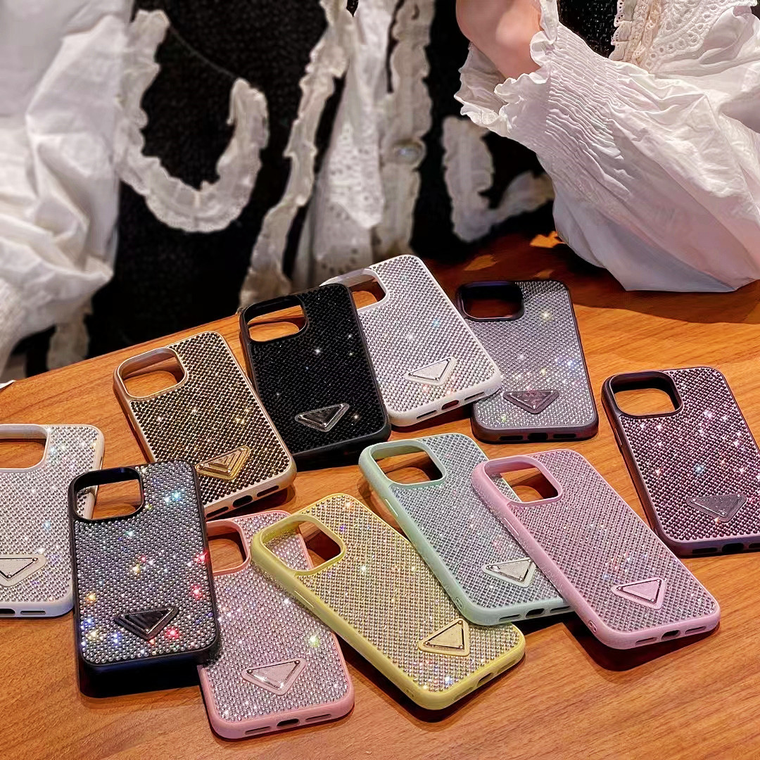   DHgate Phone Case Luxury Glitter iPhone Cases For iPhone 15 15 Plus 14 Pro Max 13 12 11 Designer Bling Sparkling Rhinestone Diamond Jewelled 3D Crystal Triangle P Women Cover